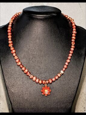 Handmade Freshwater Pearl Peach Necklace Color with Flower Pendant